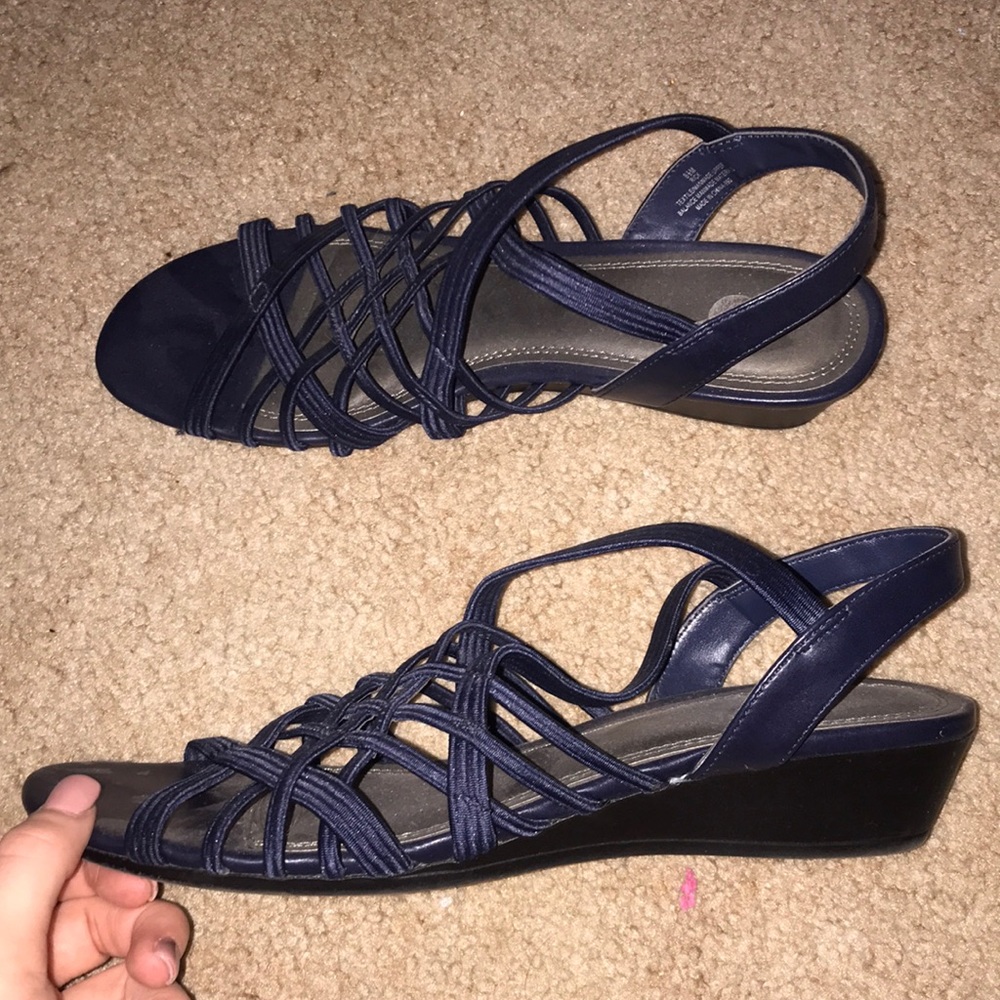 Shoes - Picture 2 of 2